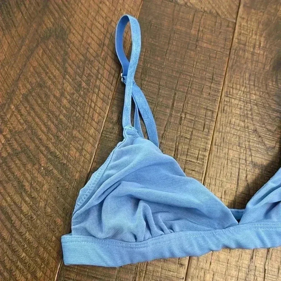 Out From Under Mesh Bra - Picture 3 of 6